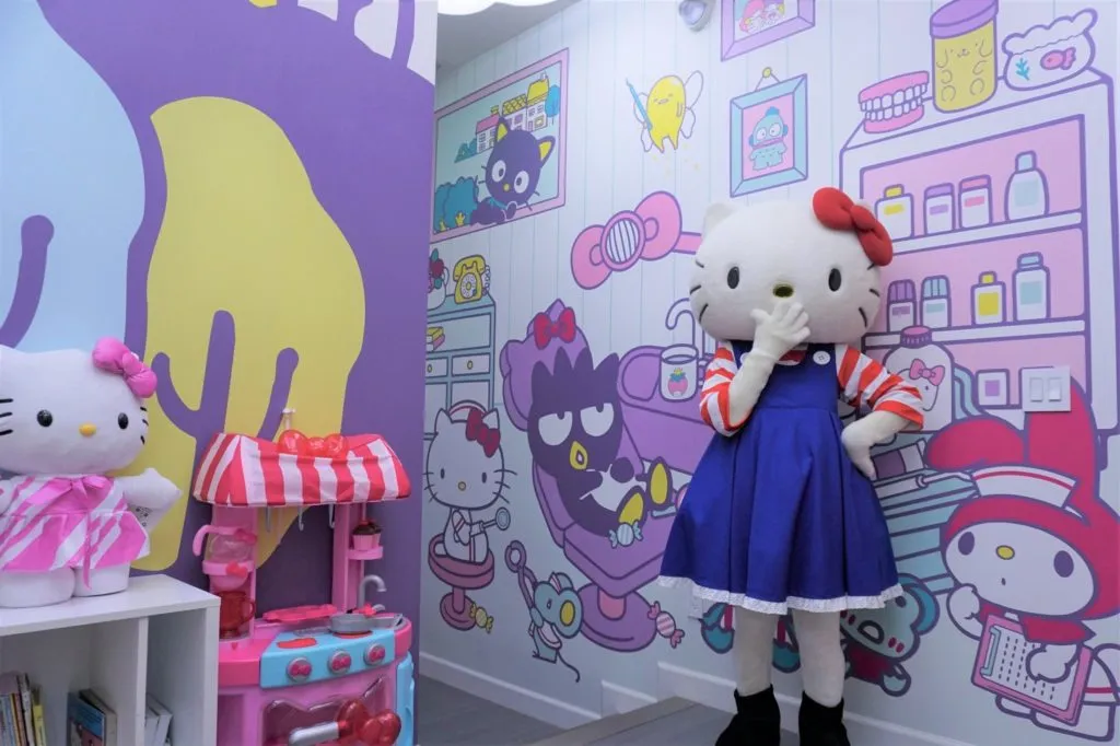estatua de hello kitty