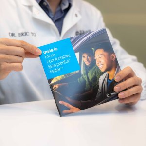 Consulta de Invisalign con dentista cosmético en Parklane Dental